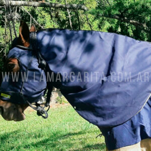 Pescuecera con careta en cordura liviana